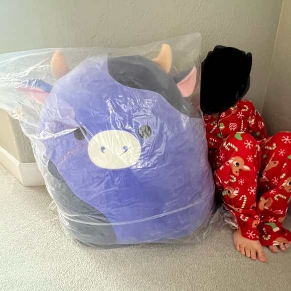 NWT 24” XXL JUMBO Ingred the Purple Cow Squishmallow S24 2089 - Picture 2 of 6